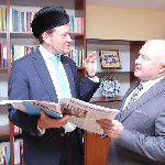 �������