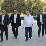 �������